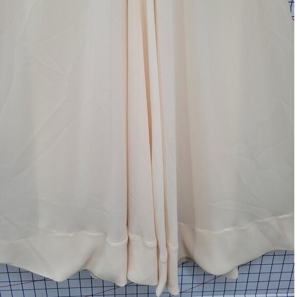 Vintage Beige Lace‑Collar Swing Dress—Belt with Knee Boots & Structured Coat (M) - Picture 8 of 15